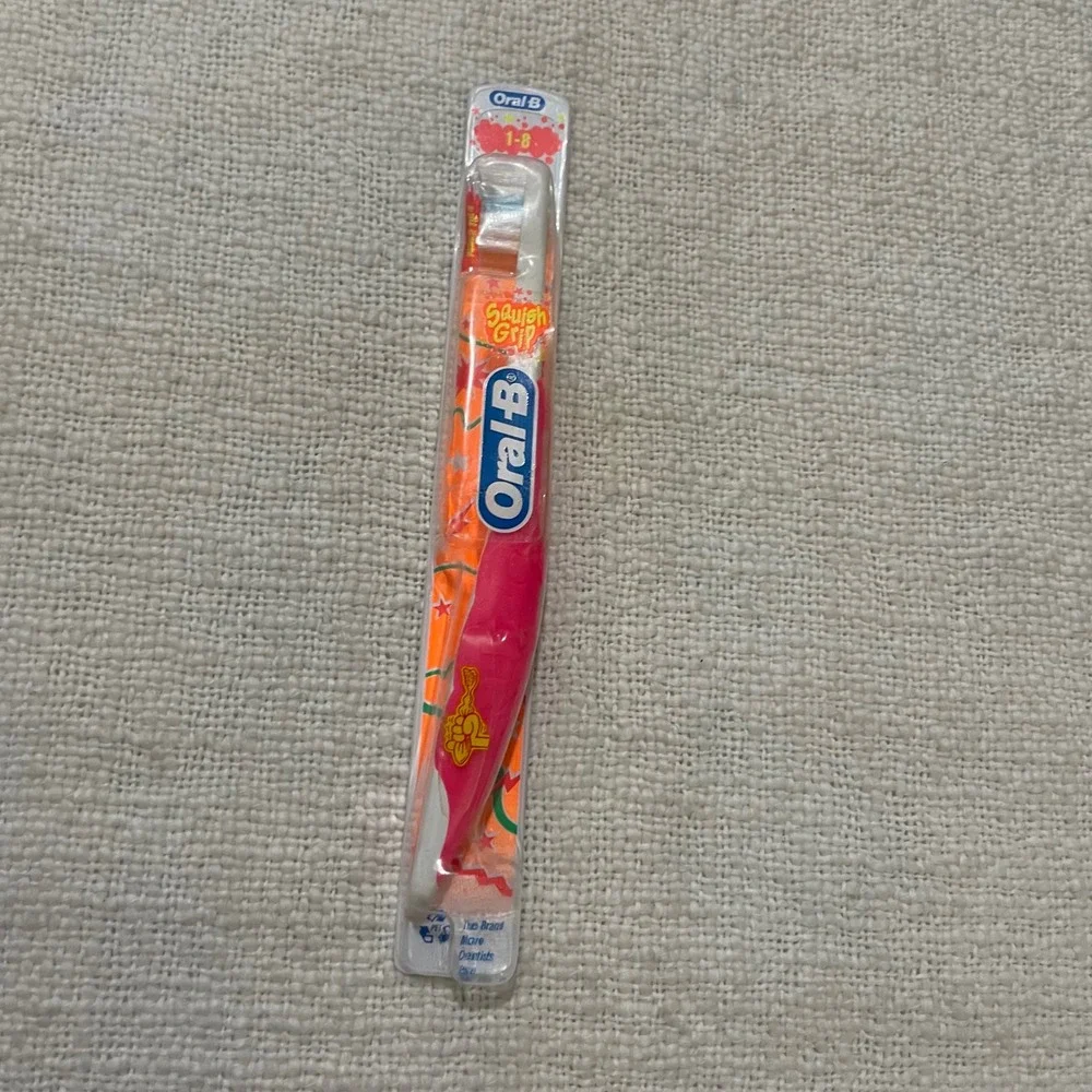 Oral-B Squish Grip Kids Toothbrush Ages 1-8 Pink Orange Vintage Made in Ireland